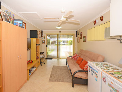 24 CADDY AVENUE, Urraween