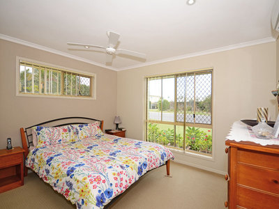 24 CADDY AVENUE, Urraween