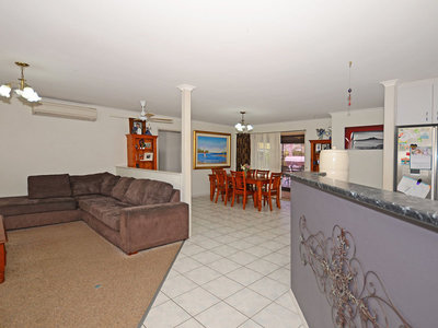 105 SNAPPER STREET, Kawungan