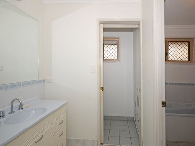 105 SNAPPER STREET, Kawungan