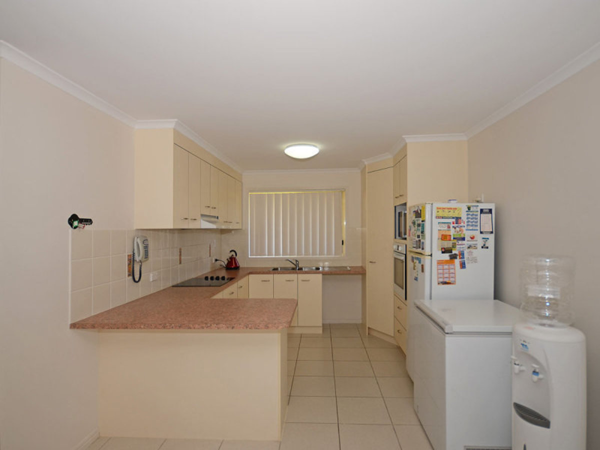 21 MOONSTONE DRIVE, Urangan