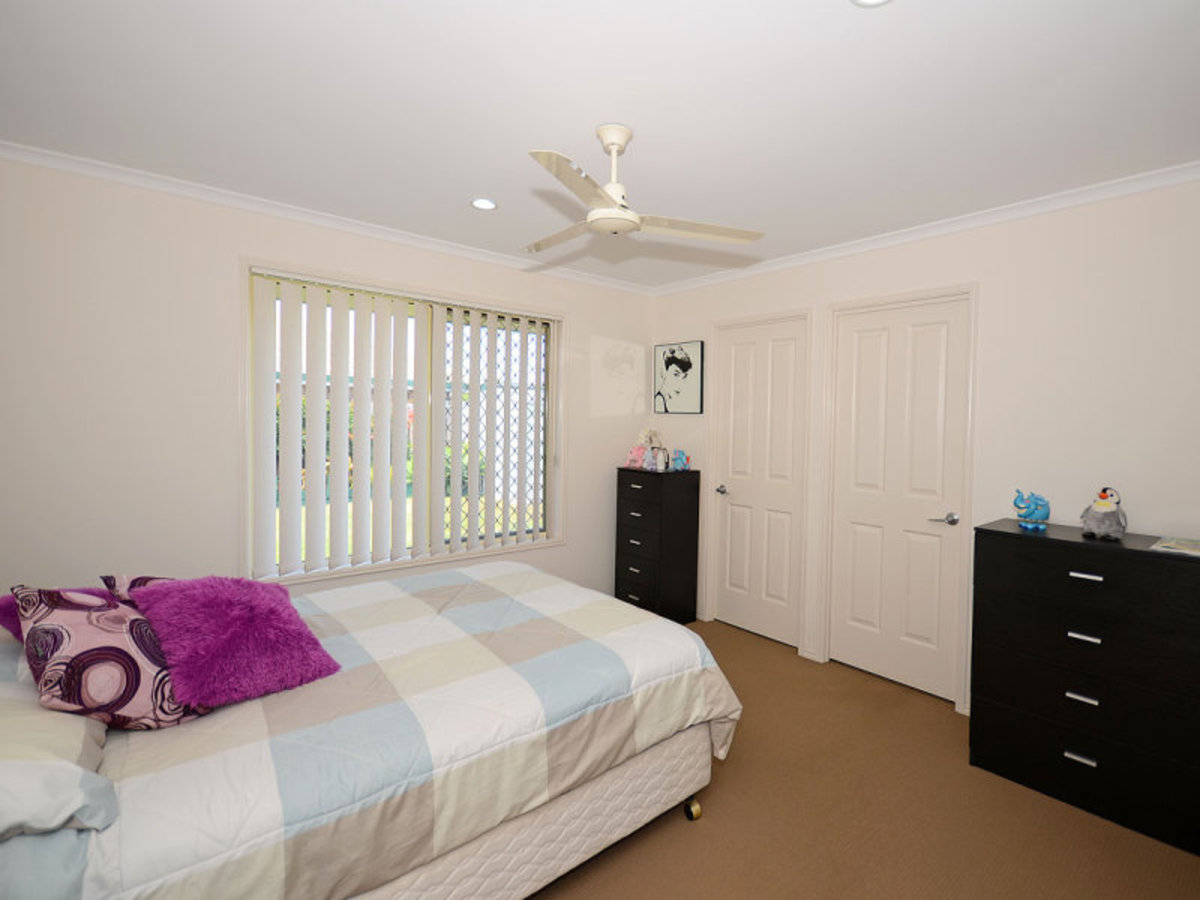 21 MOONSTONE DRIVE, Urangan