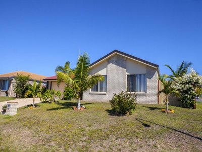 35 MOONSTONE DRIVE, Urangan