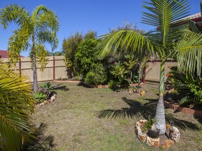 35 MOONSTONE DRIVE, Urangan