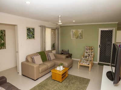 35 MOONSTONE DRIVE, Urangan