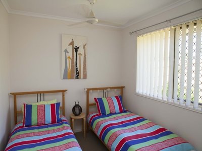 35 MOONSTONE DRIVE, Urangan