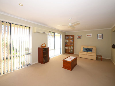 23 LAKES BLVD, Burrum Heads