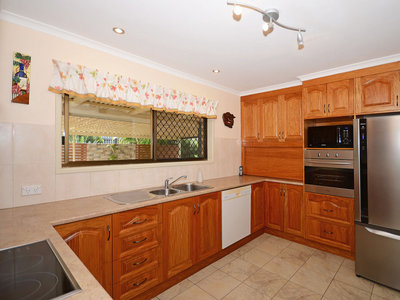 6 CARMEL COURT, Point Vernon
