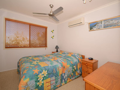 6 CARMEL COURT, Point Vernon