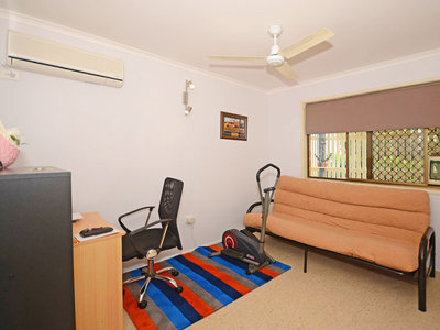 6 CARMEL COURT, Point Vernon