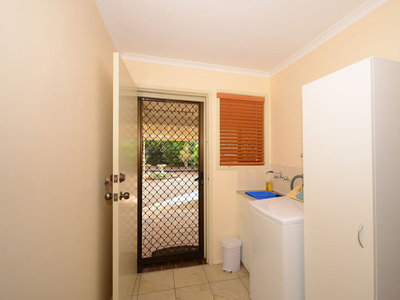 6 CARMEL COURT, Point Vernon