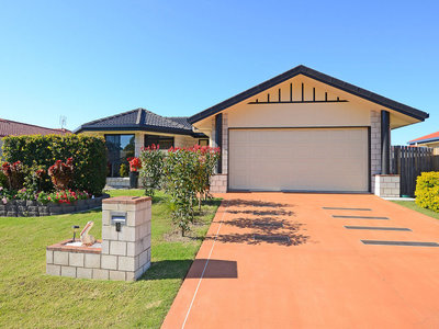 4 CRYSTAL COURT, Urangan