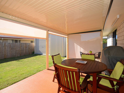 4 CRYSTAL COURT, Urangan