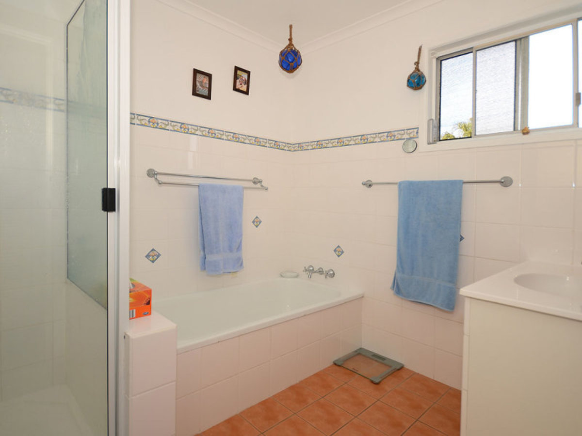 70 HAMMOND STREET, Urangan