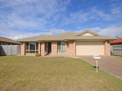 10 LAKERIDGE DRIVE, Dundowran