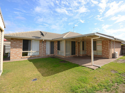 10 LAKERIDGE DRIVE, Dundowran