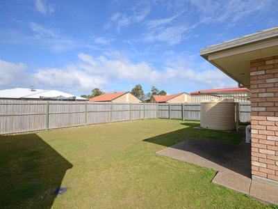 10 LAKERIDGE DRIVE, Dundowran