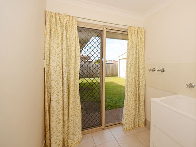 10 LAKERIDGE DRIVE, Dundowran