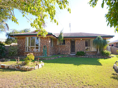 8 SOUTHERDEN STREET, Torquay