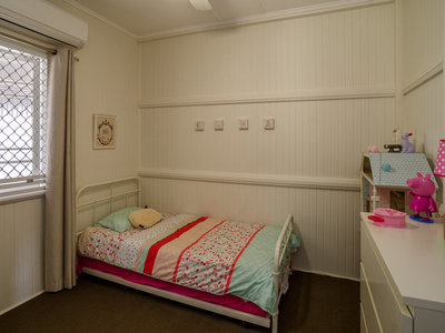 34 FRASER STREET, Torquay