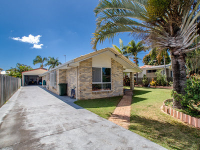 106 CUNNINGHAM STREET, Urangan