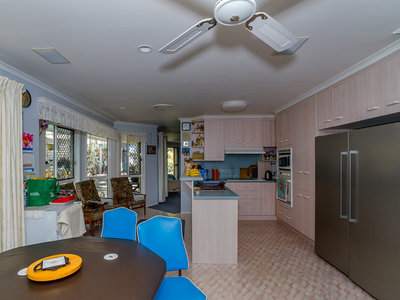 106 CUNNINGHAM STREET, Urangan