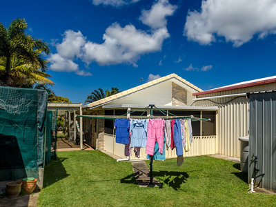 106 CUNNINGHAM STREET, Urangan