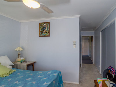 106 CUNNINGHAM STREET, Urangan