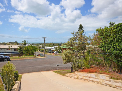 42 CRAWFORD DRIVE, Dundowran