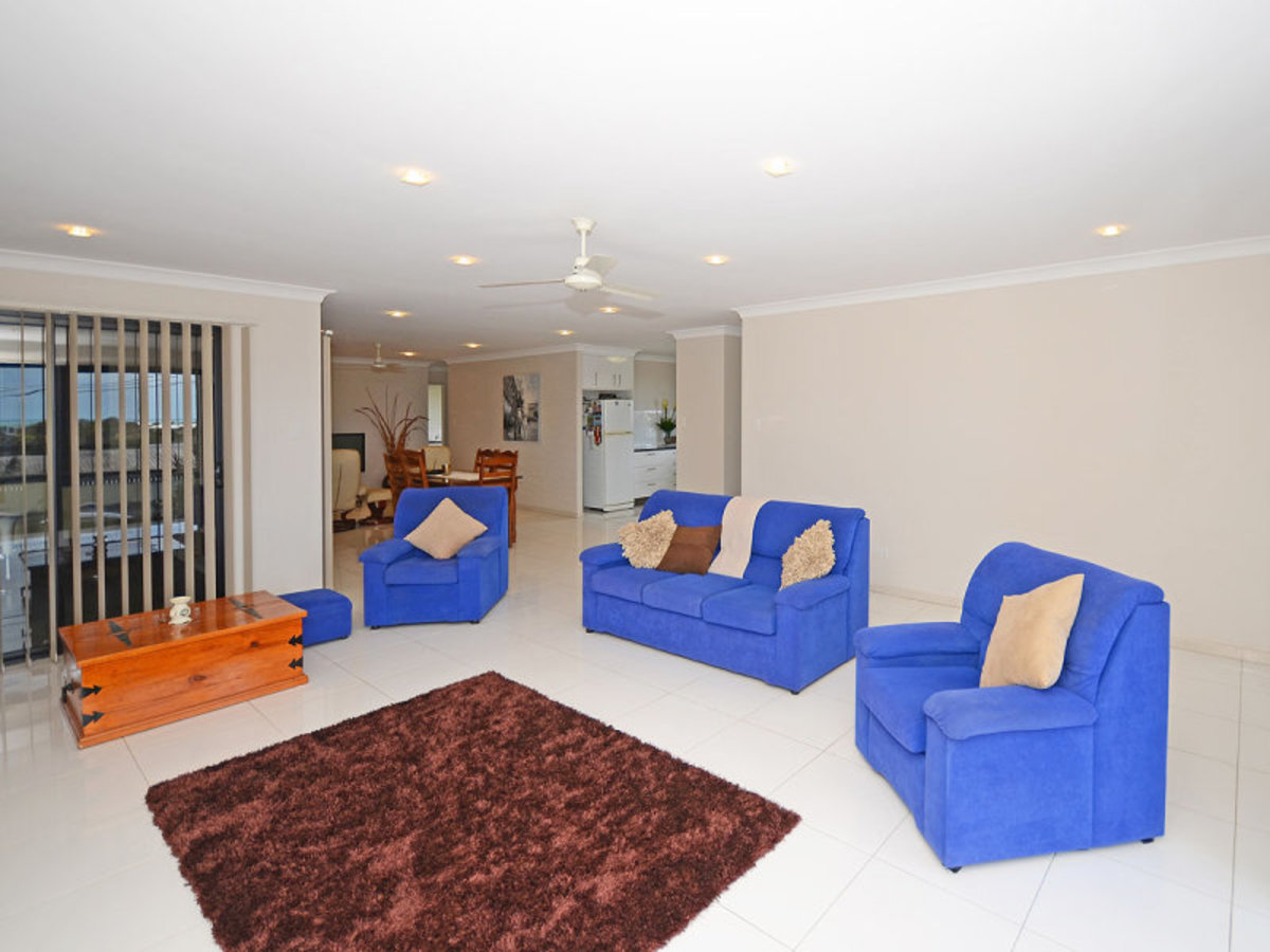42 CRAWFORD DRIVE, Dundowran