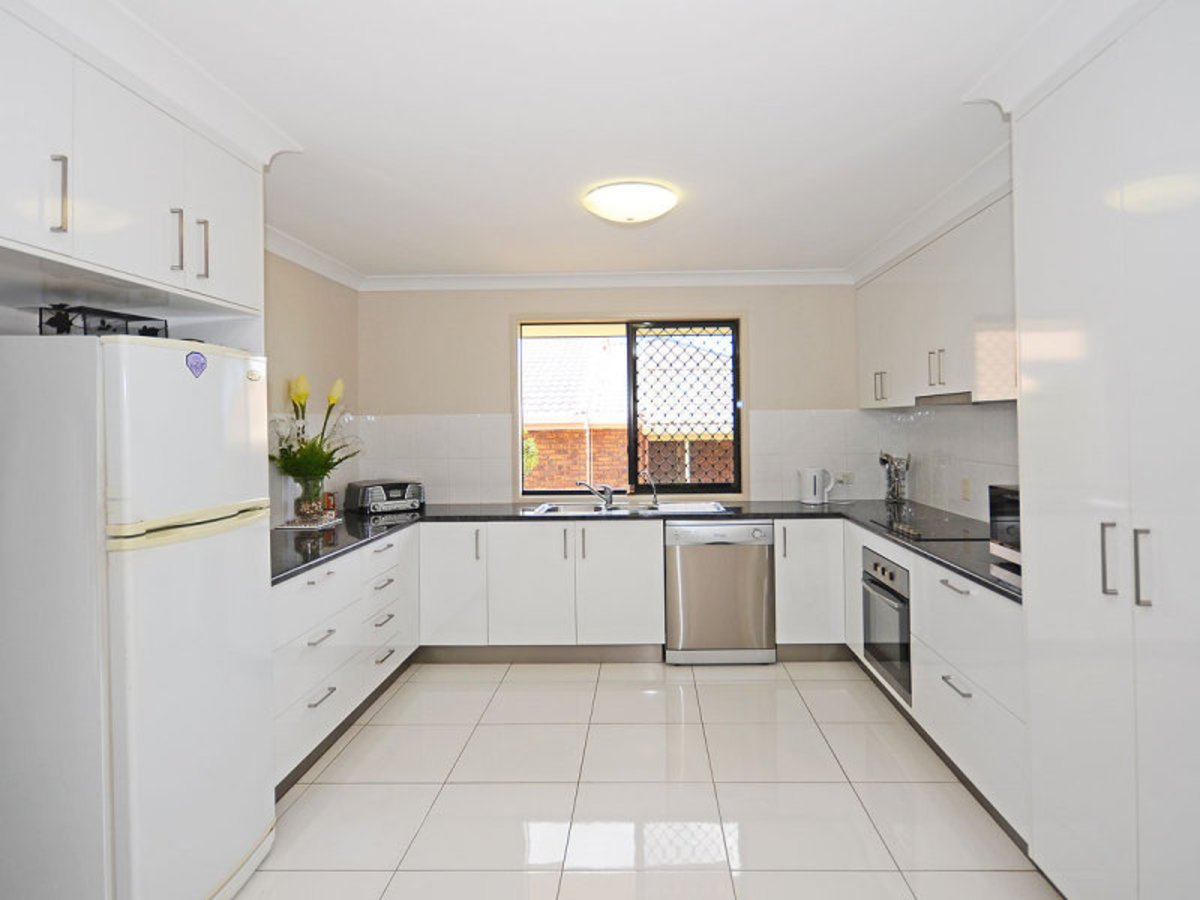 42 CRAWFORD DRIVE, Dundowran