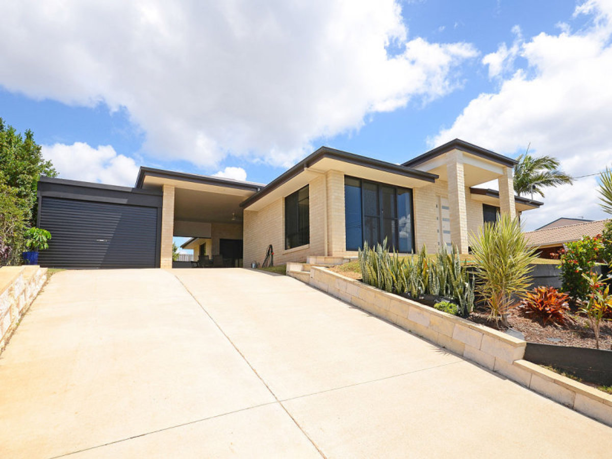 42 CRAWFORD DRIVE, Dundowran
