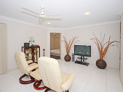 42 CRAWFORD DRIVE, Dundowran