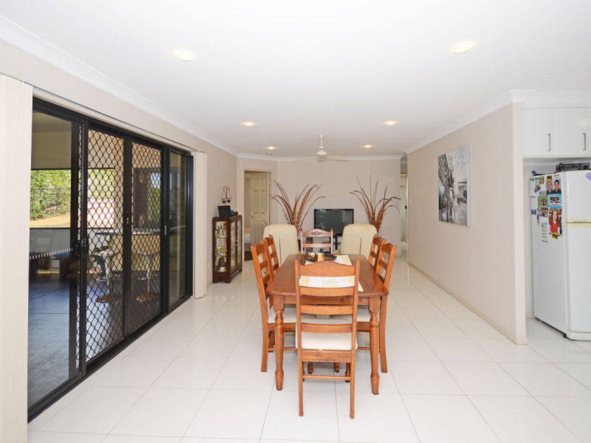 42 CRAWFORD DRIVE, Dundowran