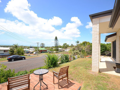 42 CRAWFORD DRIVE, Dundowran