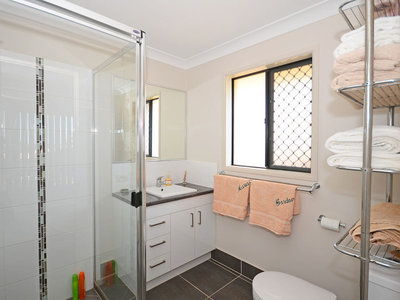 42 CRAWFORD DRIVE, Dundowran