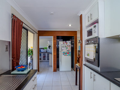 5 WONGA STREET, Scarness