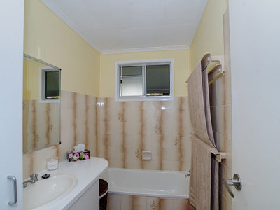 5 WONGA STREET, Scarness