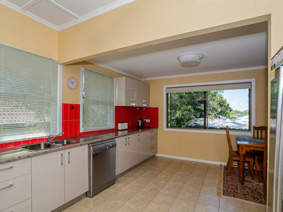 23 HELSHAM STREET, Point Vernon