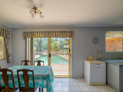 33 TAMBAROORA STREET, Howard