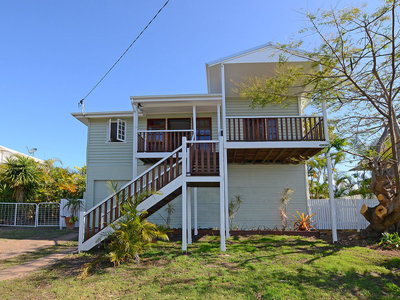 47 KENT STREET, Urangan