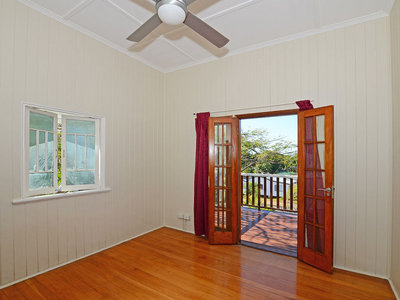 47 KENT STREET, Urangan