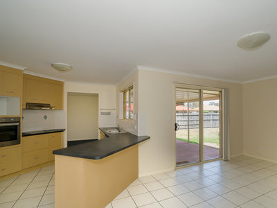 1 GWEN COURT, Urraween