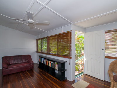 5 LEITH STREET, Pialba