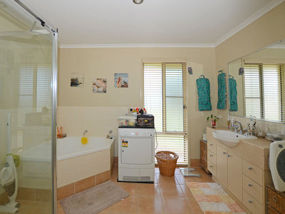 86 CARRICK WAY, Wondunna