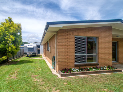 103 CUNNINGHAM STREET, Urangan