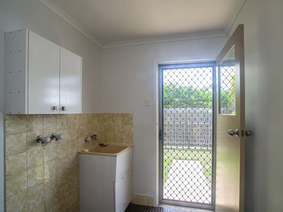 103 CUNNINGHAM STREET, Urangan