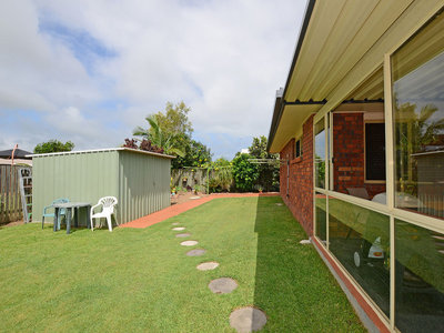 9 PARLON COURT, Kawungan