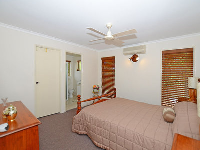 9 PARLON COURT, Kawungan