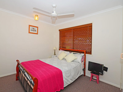9 PARLON COURT, Kawungan